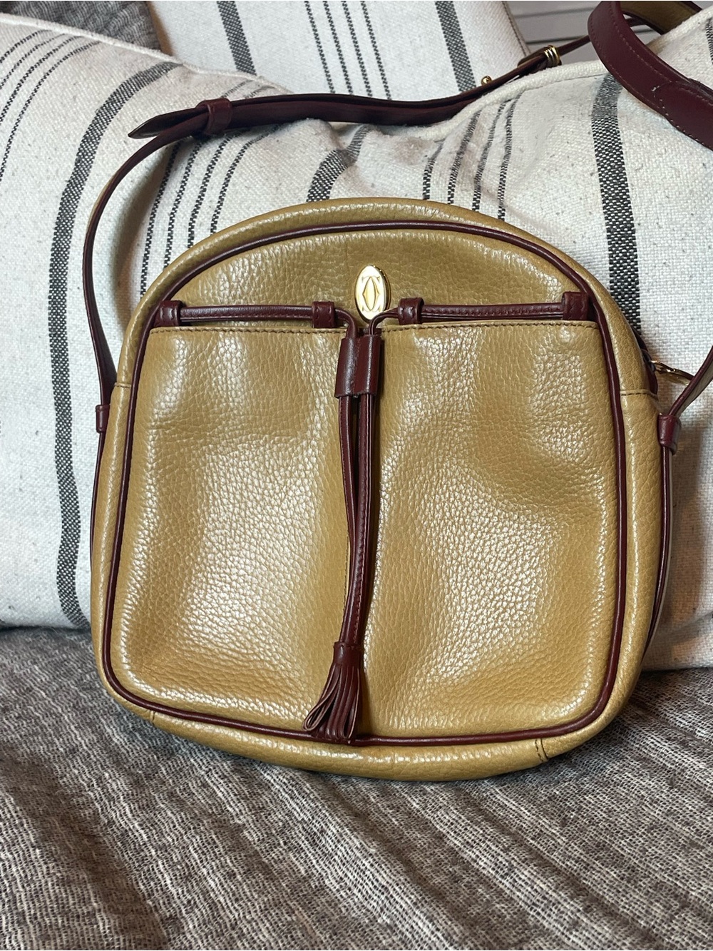 Must de Cartier Leather Crossbody Bag with Burgundy trim and Gold accents